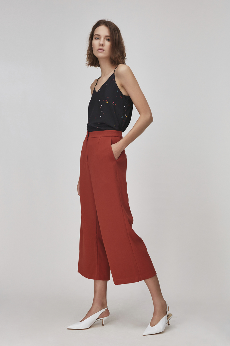 Crepe High-Waisted Pants
