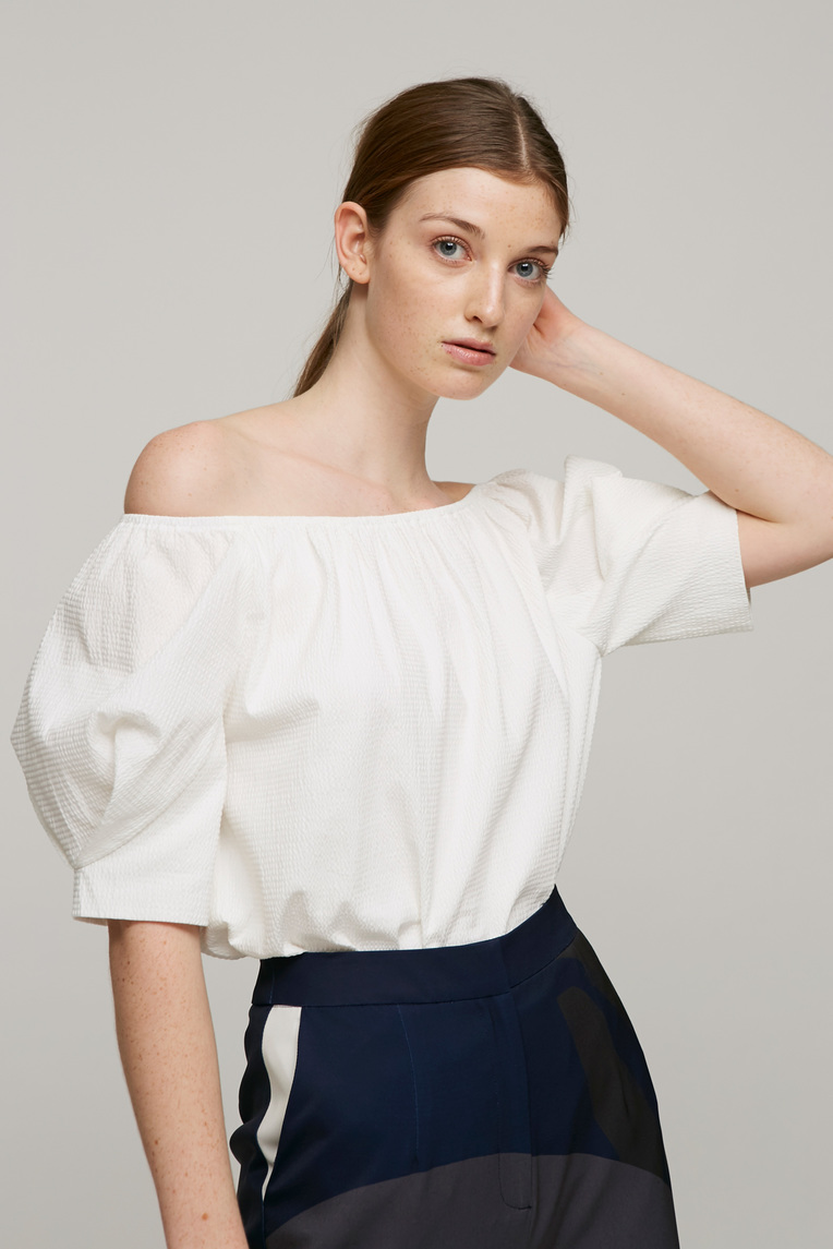 Seersucker Pleat Sleeve Top